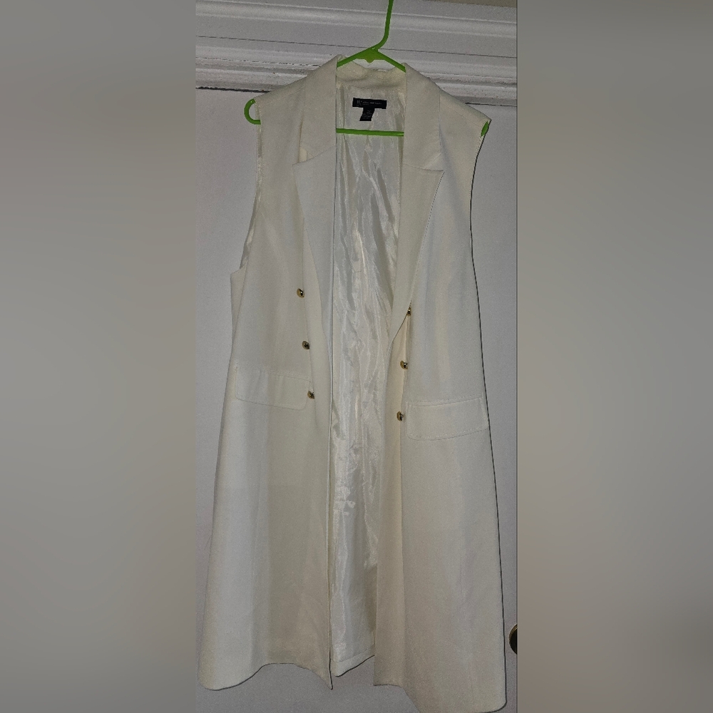 Sleeveless White Longline Blazer Vest with Gold Buttons